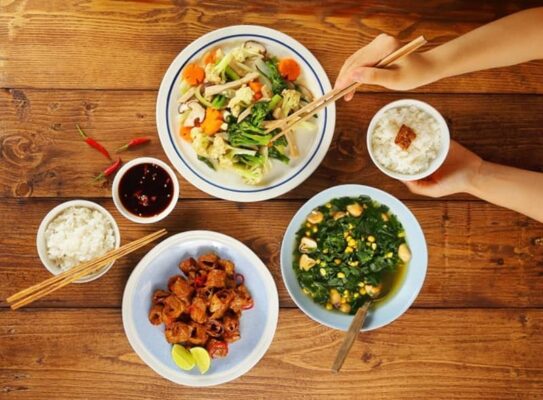 Bát cơm chay không nên đi kèm với sự phán xét