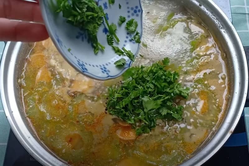 cách nấu canh khổ qua cắt lát