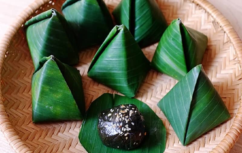 Ẩn sau món bánh ít lá gai là câu chuyện về một người mẹ ăn chay trọn đời 
